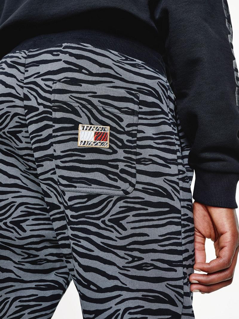 Női Tommy Hilfiger Year of the Tiger Print Jogger Nadrág Szürke | HU 218EBC